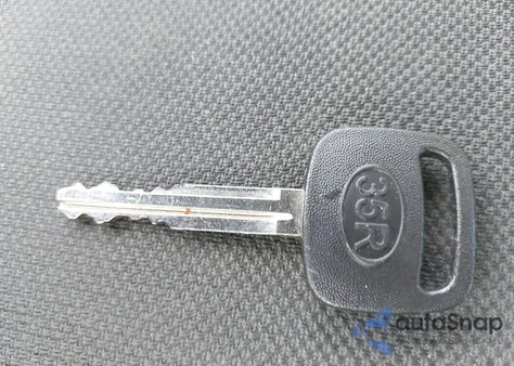 2007 Toyota Corolla S из США, поврежденный, VIN 2T1BR32EX7C766035